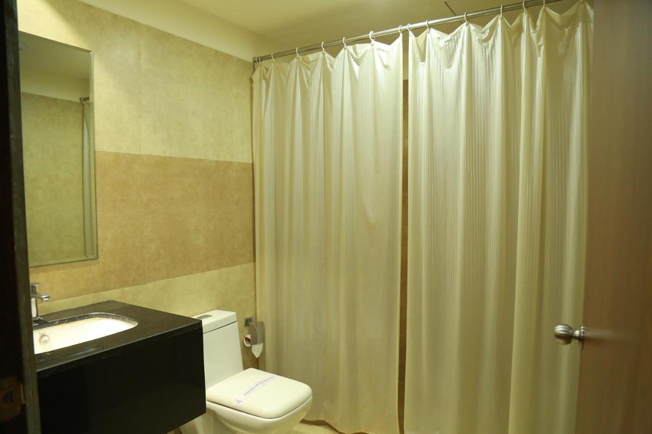 היידראבד Hotel Shubham Palace מראה חיצוני תמונה